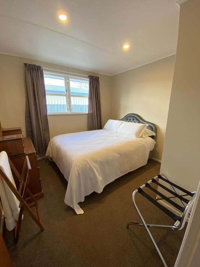 Birch Court - Harakeke Appartement Whanganui Buitenkant foto