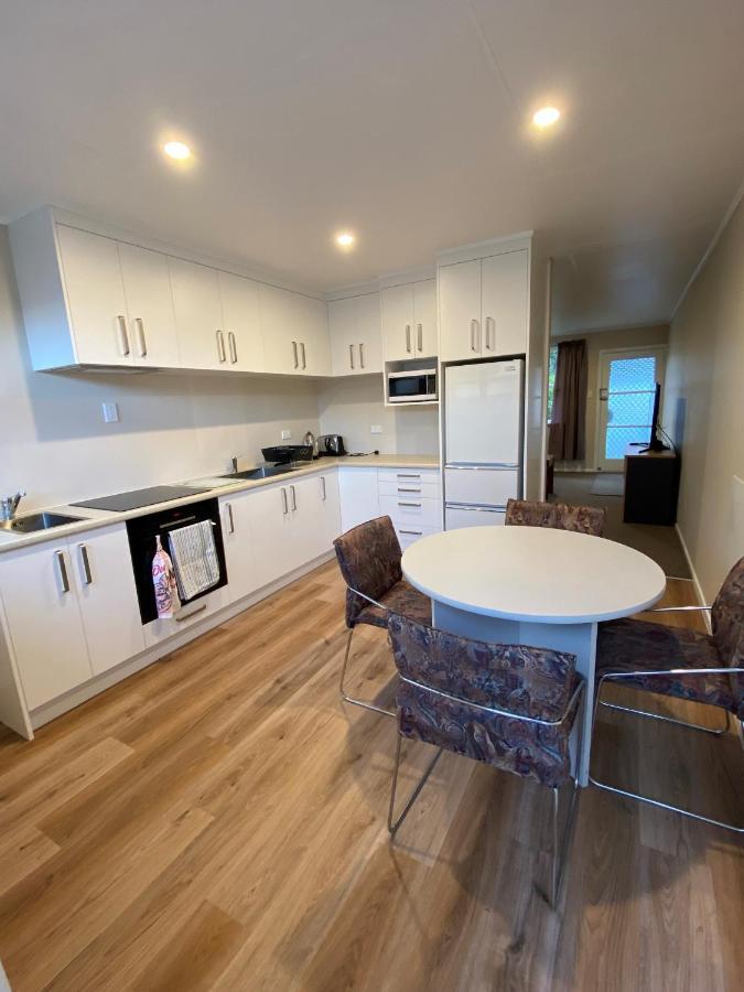 Birch Court - Harakeke Appartement Whanganui Buitenkant foto